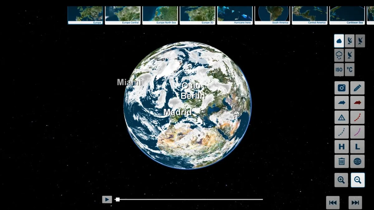 trivisTOUCH cloudy earth globe view